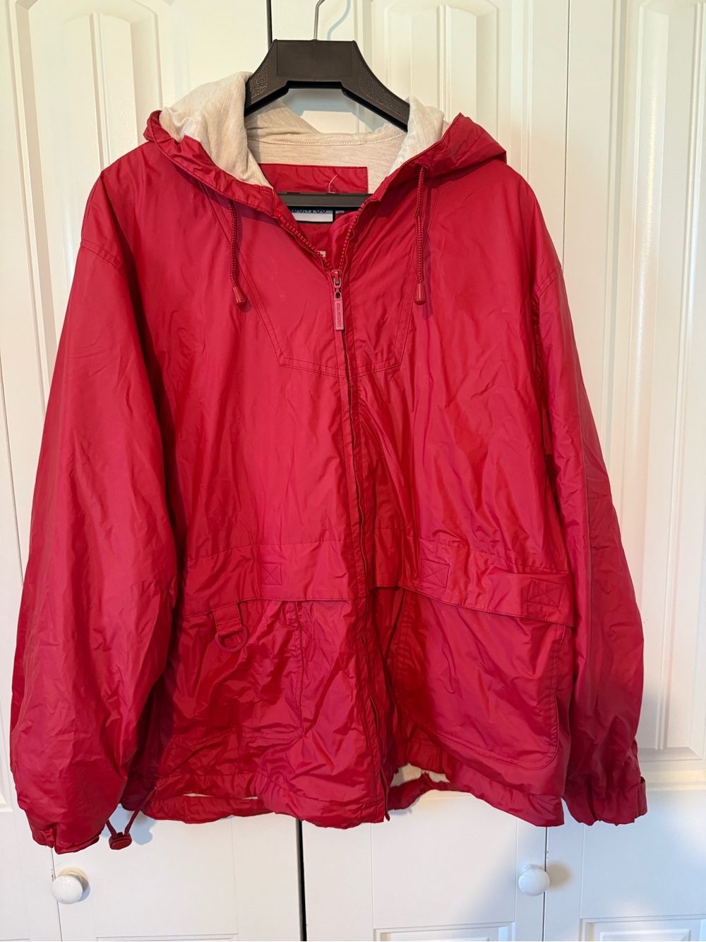 London Fog Red Hooded Windbreaker/Rain Jacket - Men